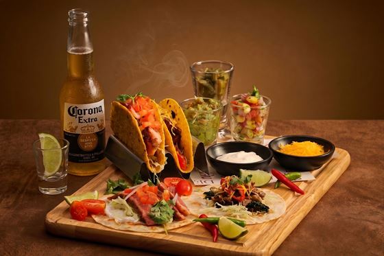 60th Anniversary - TACOS & CHILL - 아마리 돈 무앙 공항 방콕