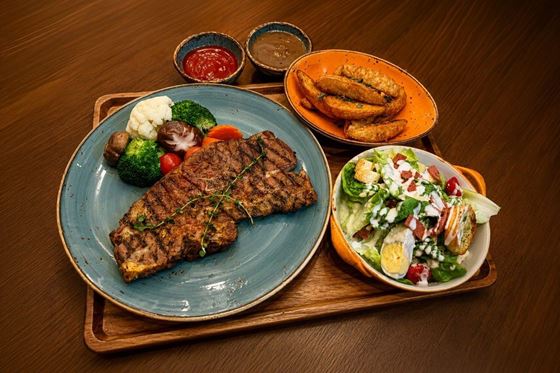 60th Anniversary - Charcoal Grilled Lamb Shoulder and Smoky Barbecue Sauce - 아마리 조호 바루